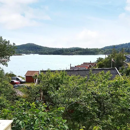 Holiday home 6 Person Holiday Home In Mandal *
